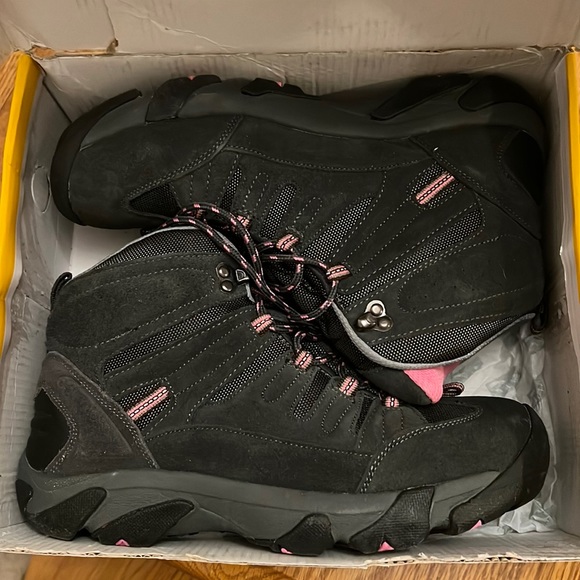 NEW IN BOX Grey/Pink Ad Tec Hiking Boots - Picture 1 of 7